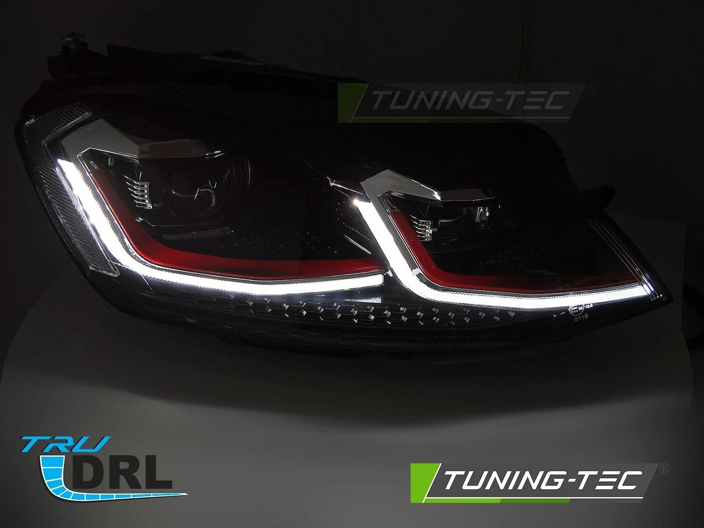 Fari anteriori full LED rossi con sequenza DRL compatibili con VW Golf VII 13-17