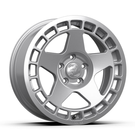 Fifteen52 Turbomac 18x8.5" 5x114.3 ET30, Speed Silver
